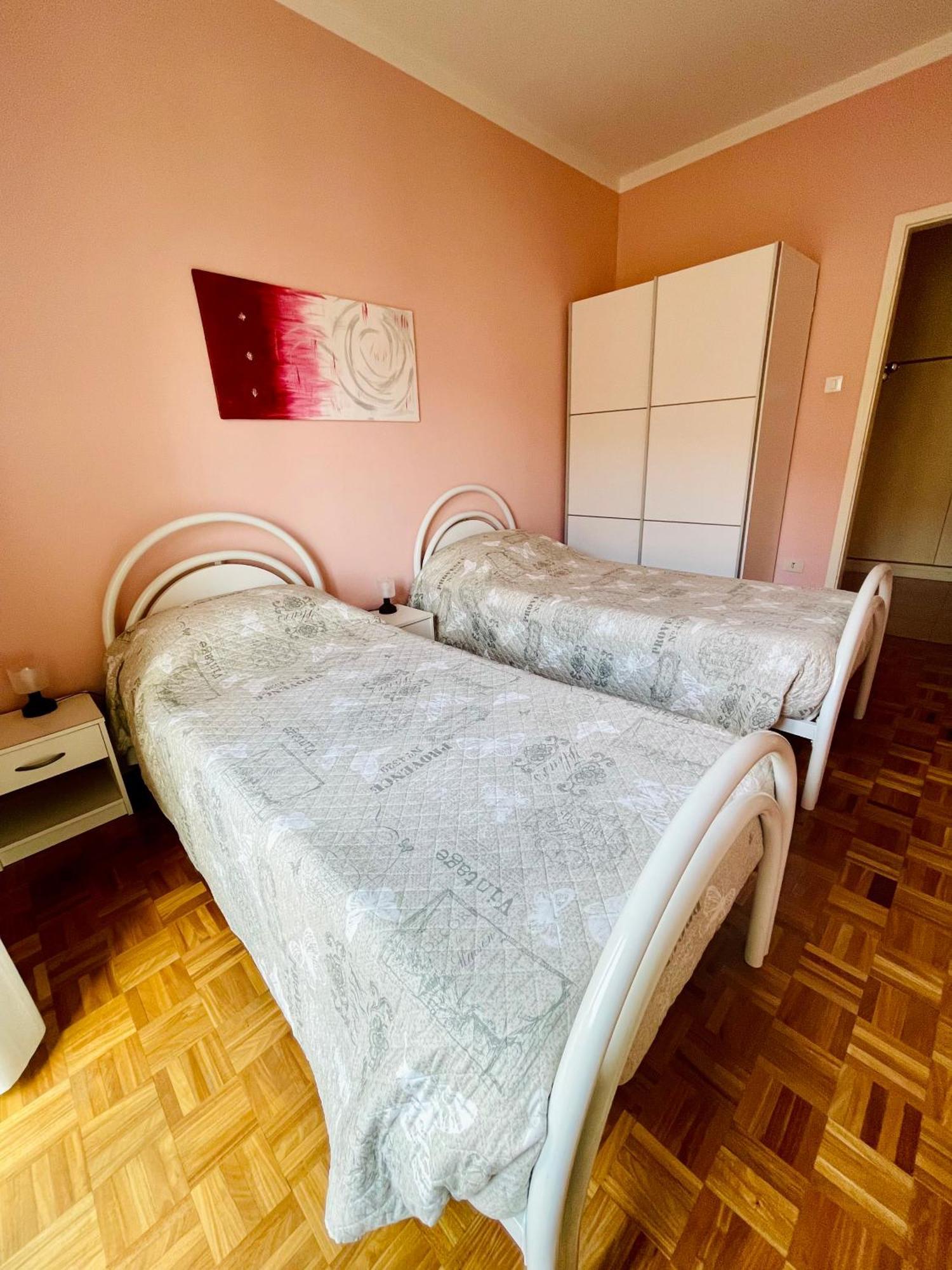 Le Rose Apartment ตรีเอสเต ภายนอก รูปภาพ